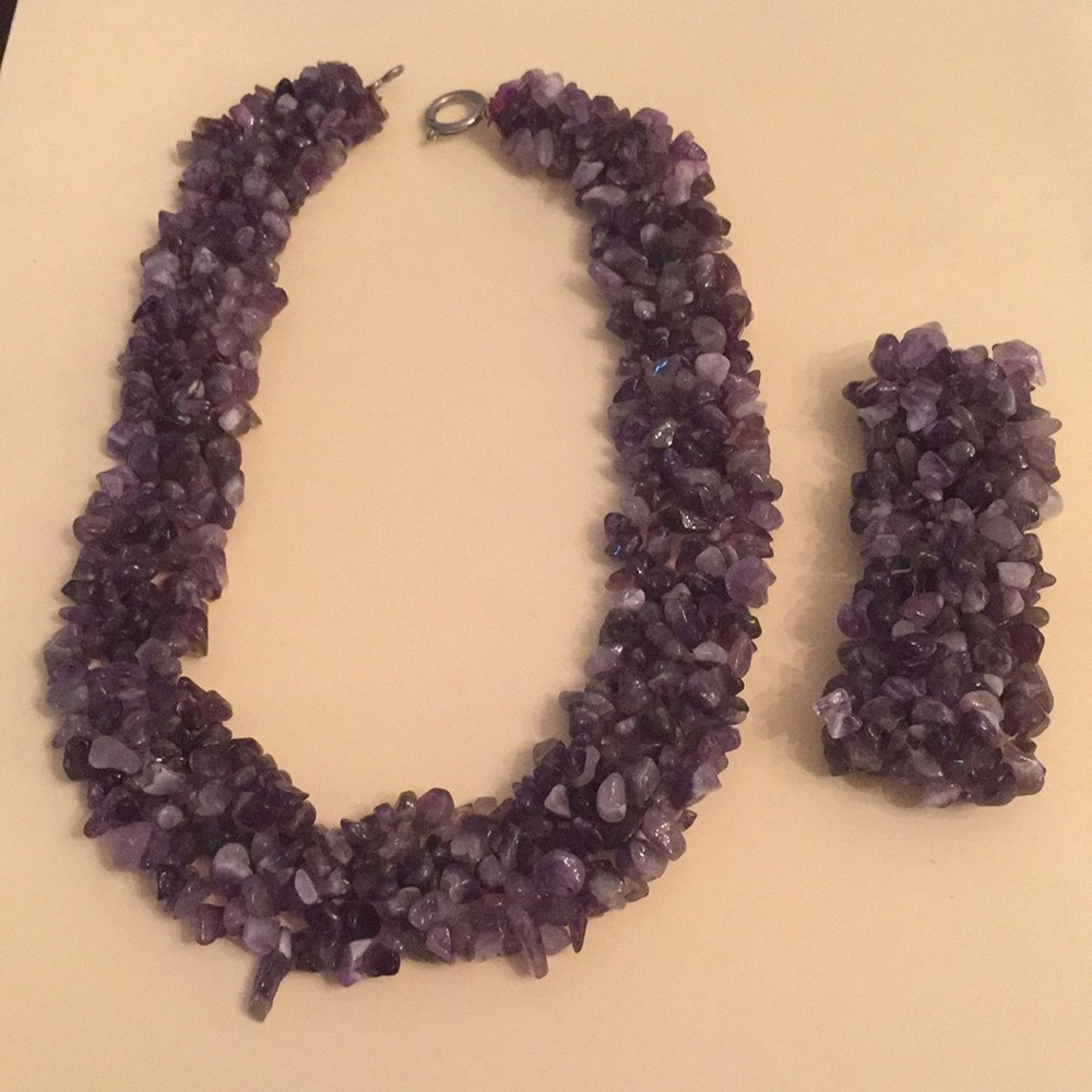 Purple necklace and bracelet - Picture 1 of 7